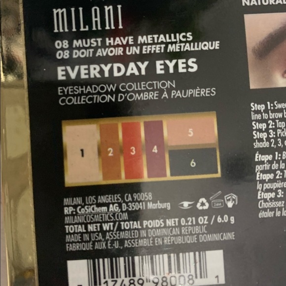 Eyeshadow, eyelashes and lipstick - Picture 8 of 10